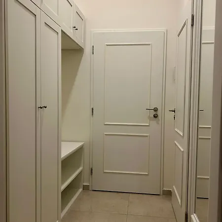 Cozy Budget By F&s פראג