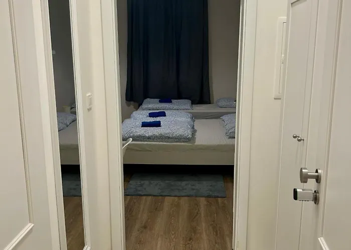 Cozy Budget By F&s Apartment Prag